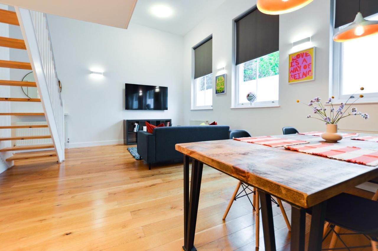 Spacious West Hampstead Apartment With Mezzanine Bedroom By Concept Apartments Лондон Экстерьер фото