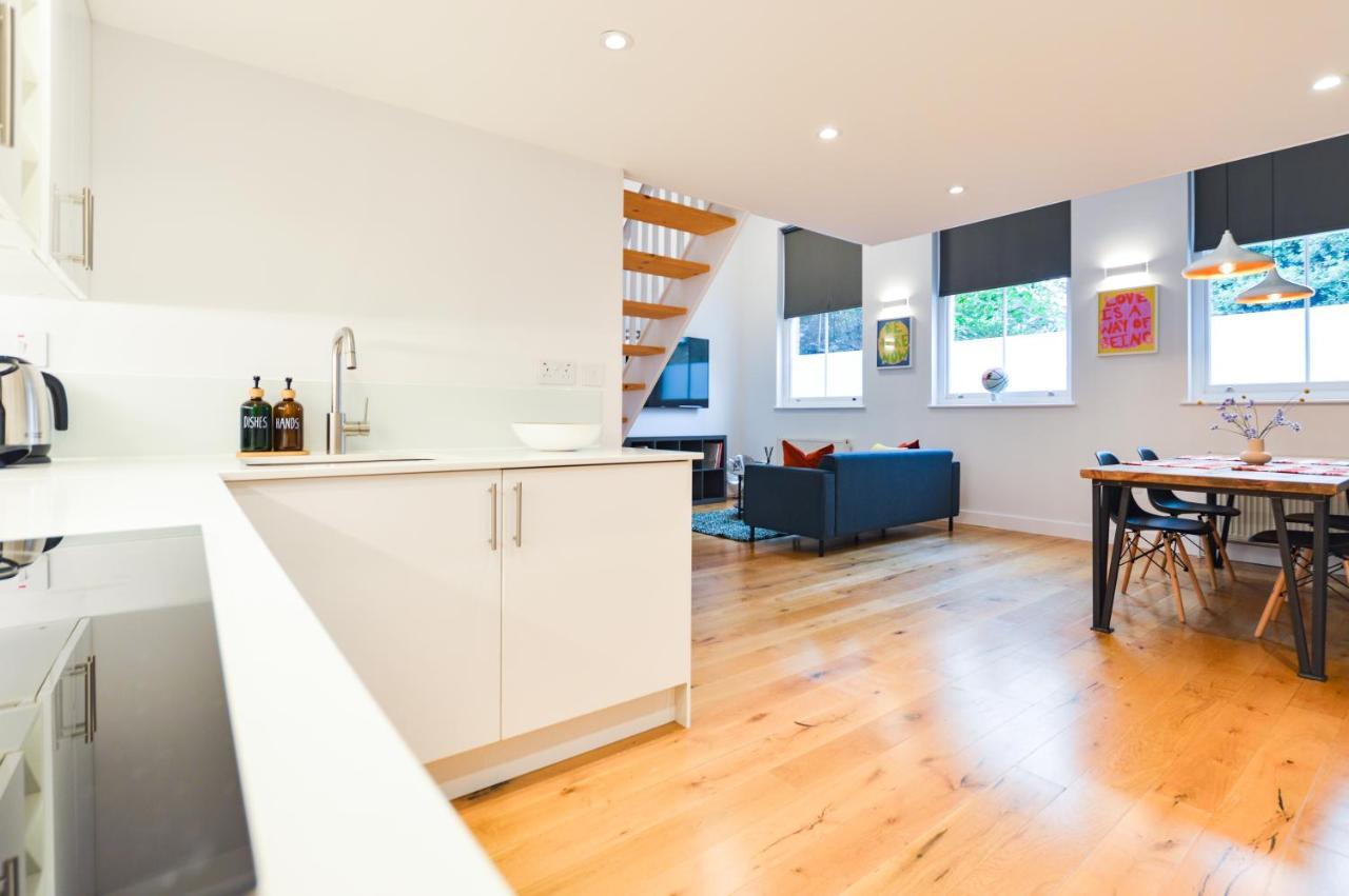 Spacious West Hampstead Apartment With Mezzanine Bedroom By Concept Apartments Лондон Экстерьер фото